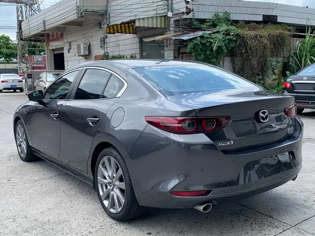 Mazda 3 Axela — фото 7
