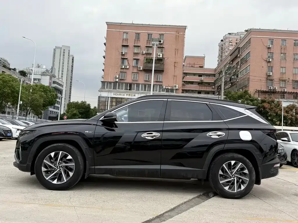 Hyundai Tucson — фото 7