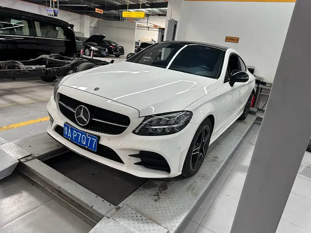 Mercedes-Benz C-Class (Import) — фото 1