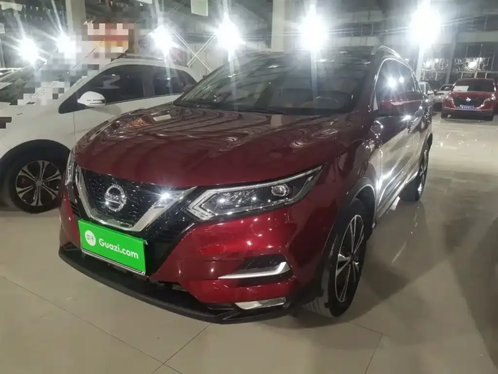 Nissan Qashqai — фото 1