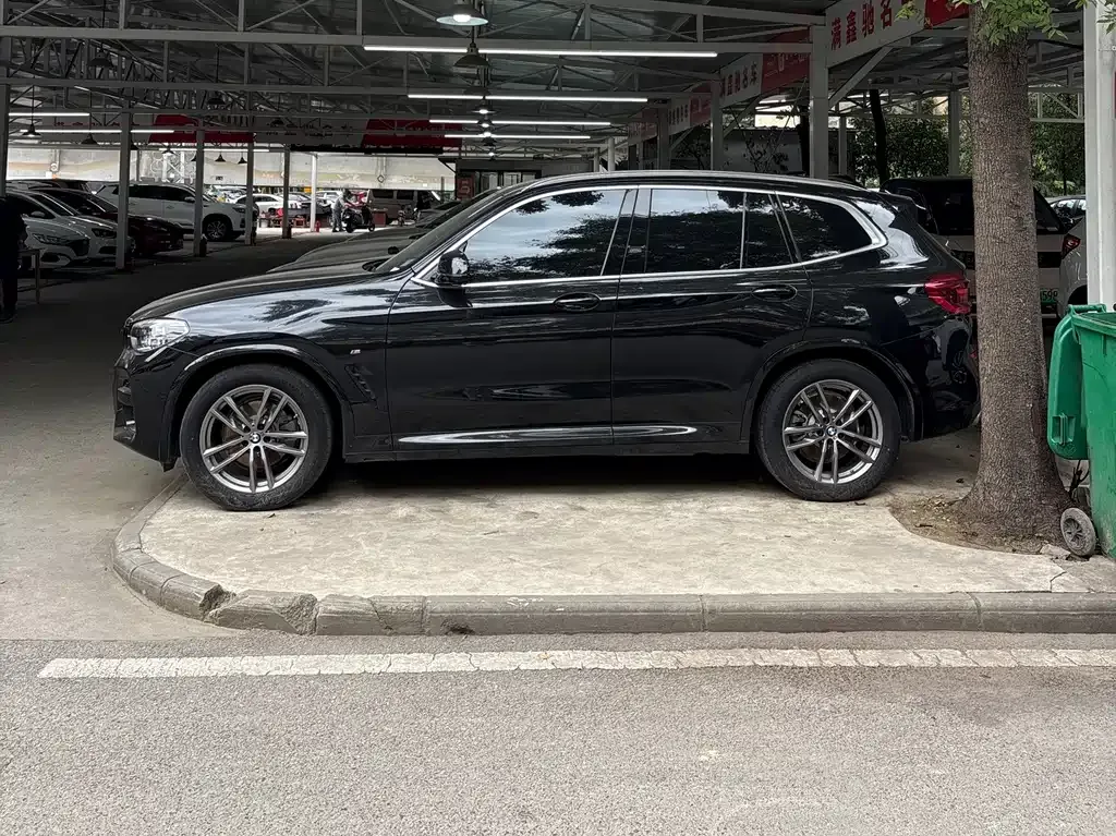 BMW X3 — фото 3