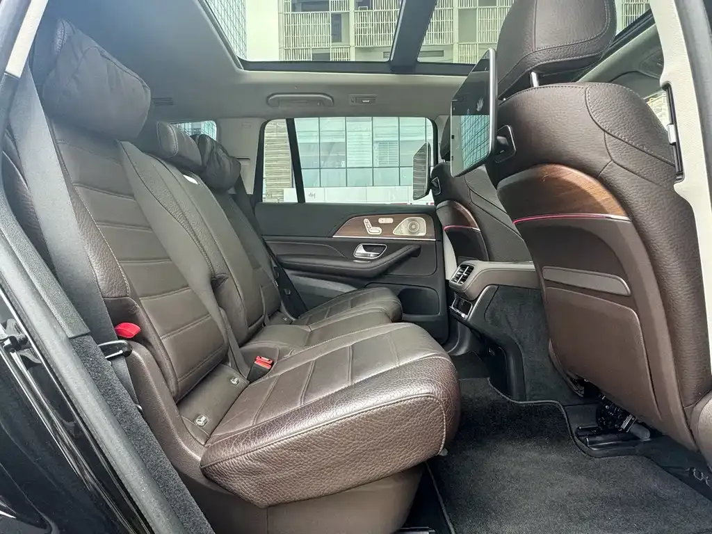 Mercedes-Benz GLS — фото 10
