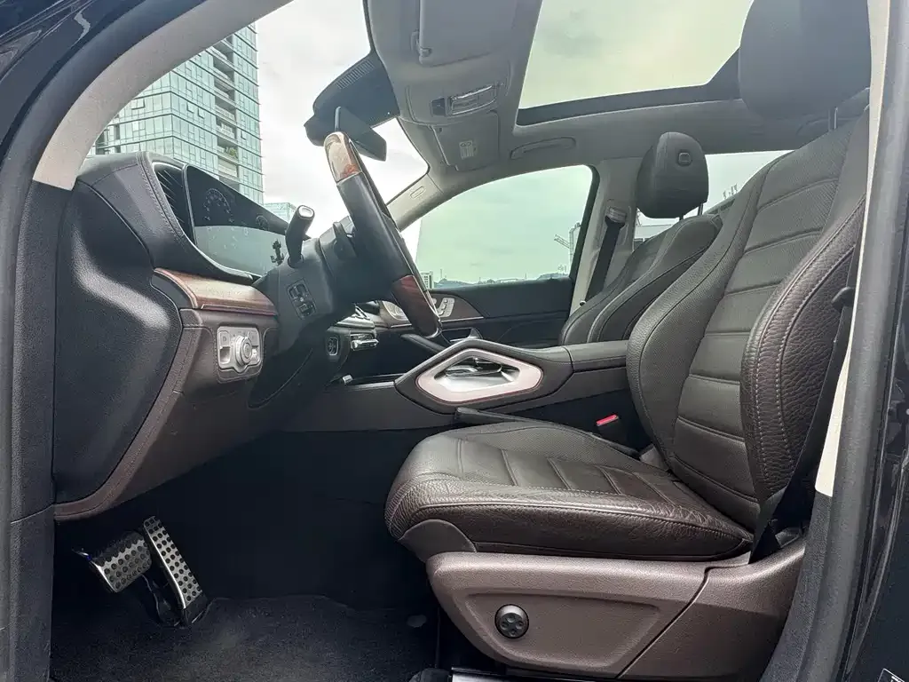 Mercedes-Benz GLS — фото 7
