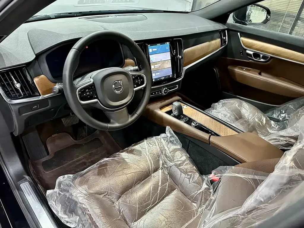 Volvo S90 — фото 10
