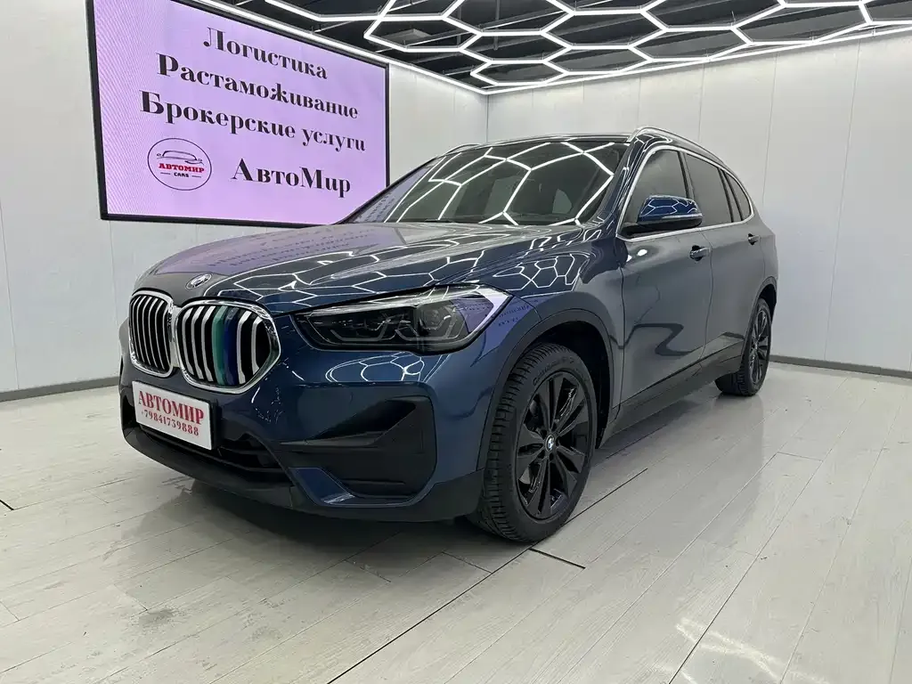 BMW X1 — фото 1