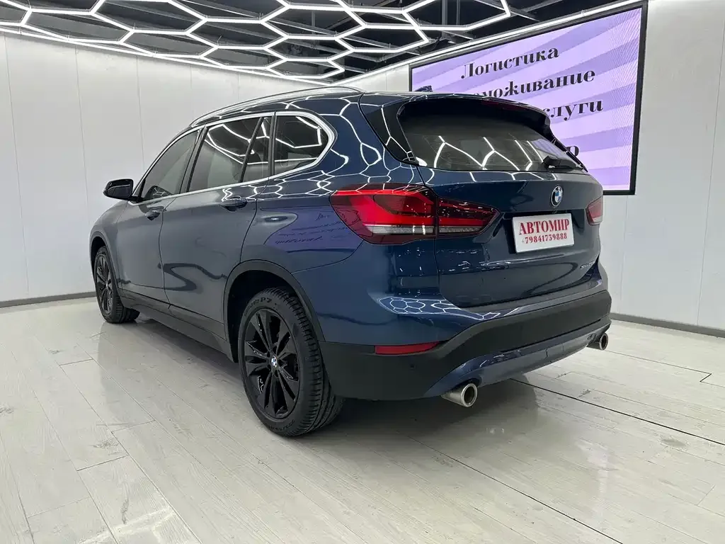 BMW X1 — фото 8