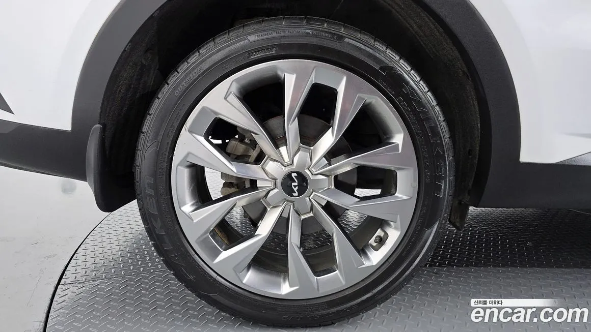 Kia Sorento — фото 5