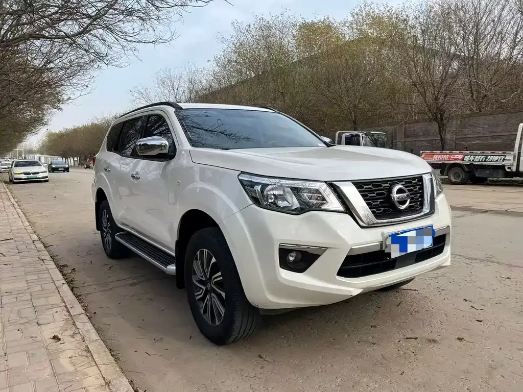 Nissan Terra — фото 2