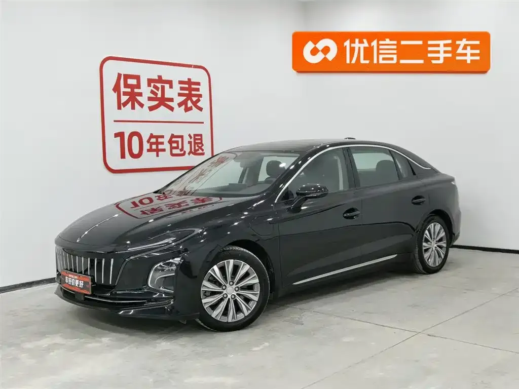 Hongqi E-QM5 — фото 1