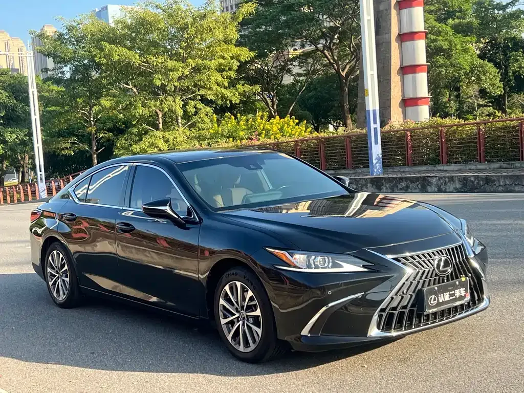 Lexus ES — фото 3