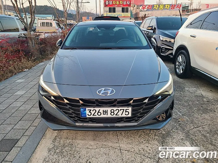 Hyundai AVANTE — фото 1