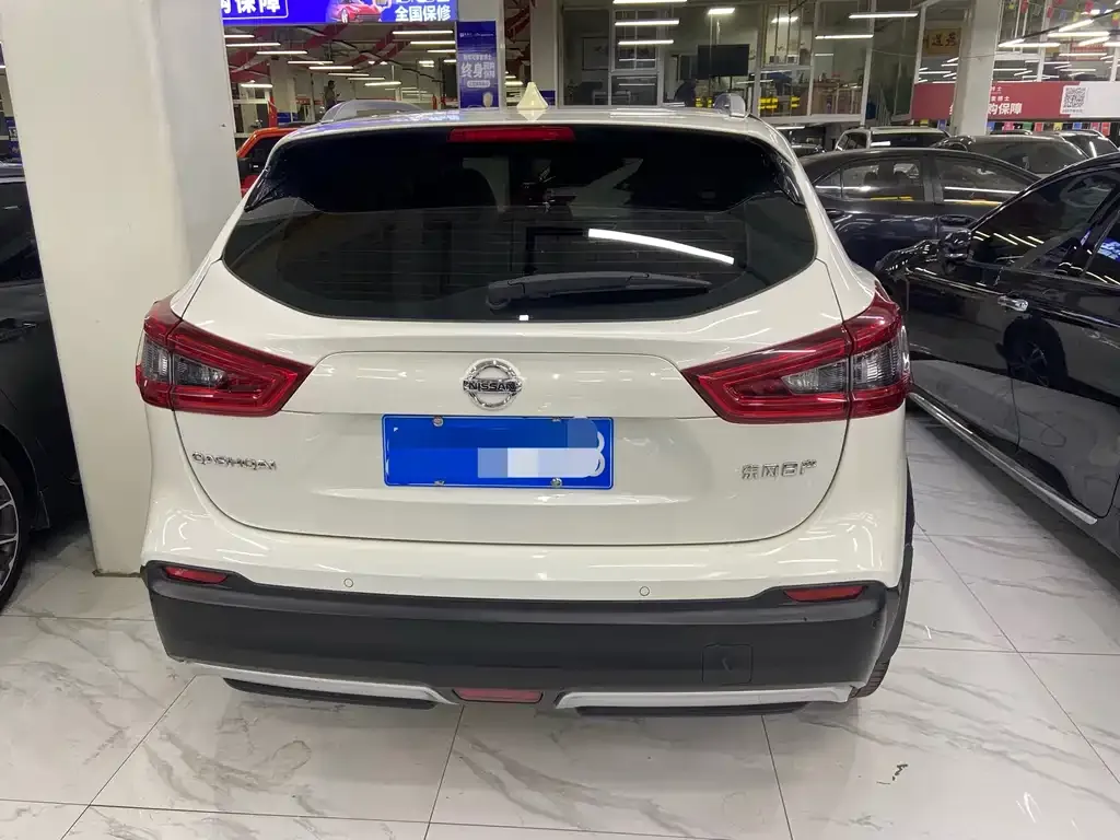 Nissan Qashqai — фото 5