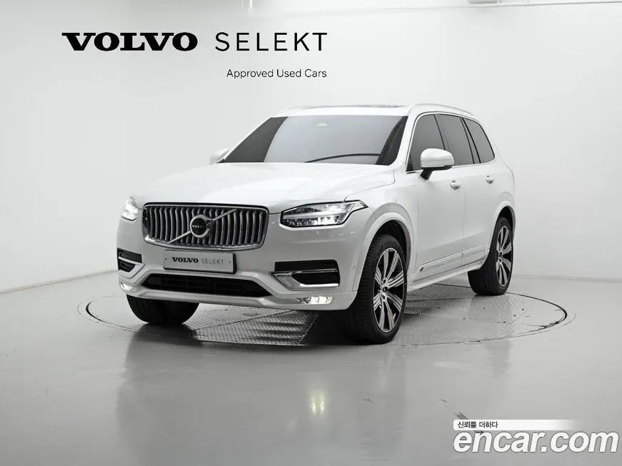 Volvo XC90 — фото 1