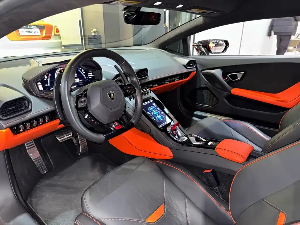 Lamborghini Huracan — фото 9
