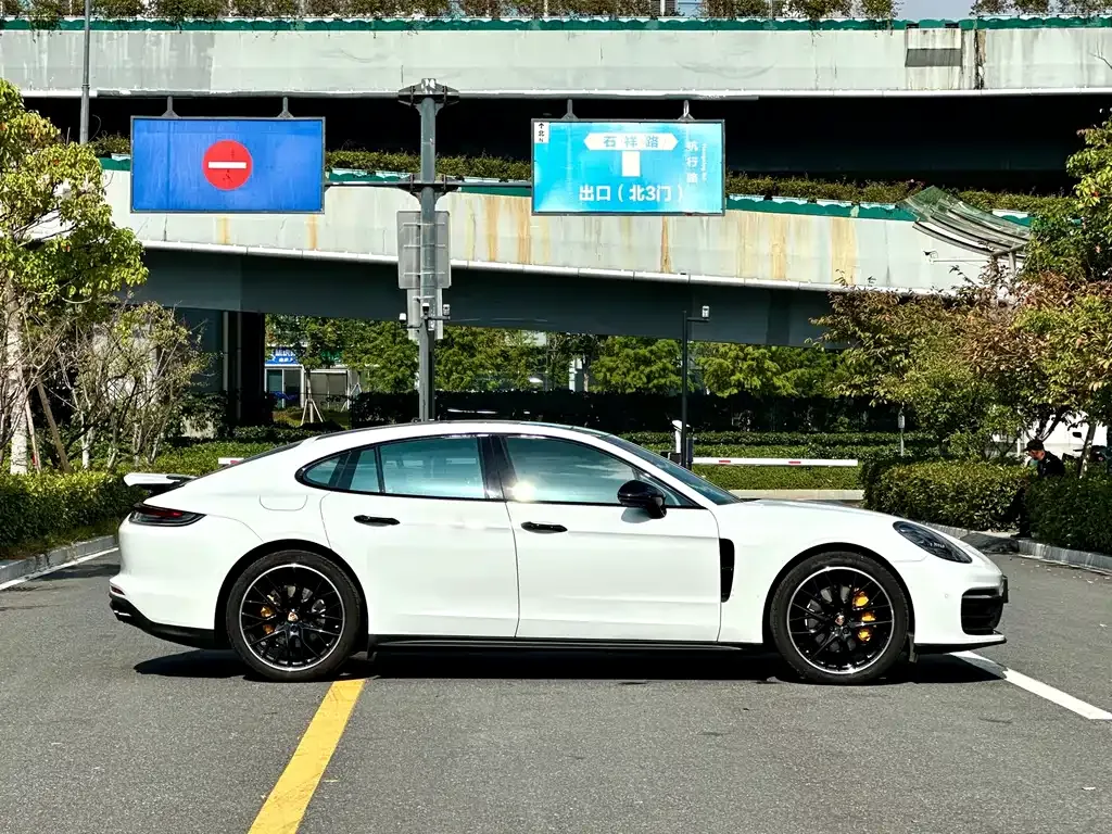 Porsche Panamera — фото 5