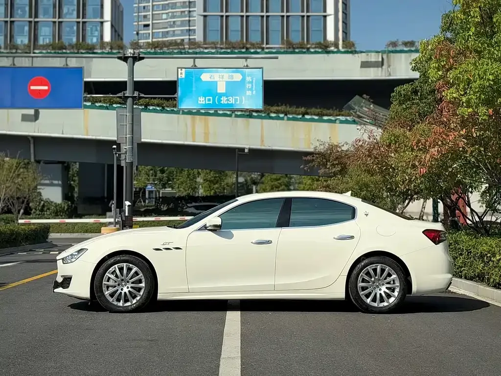 Maserati Ghibli — фото 4