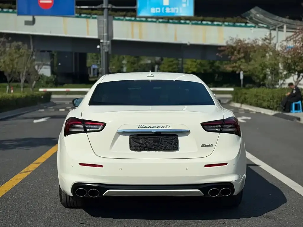 Maserati Ghibli — фото 5