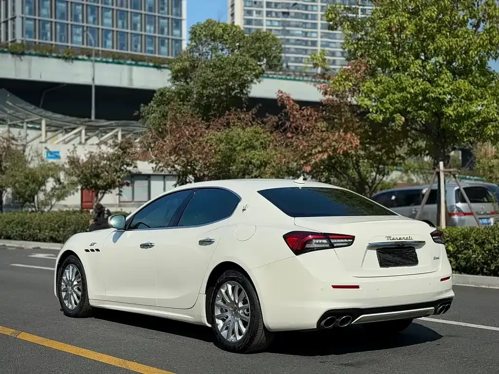 Maserati Ghibli — фото 7