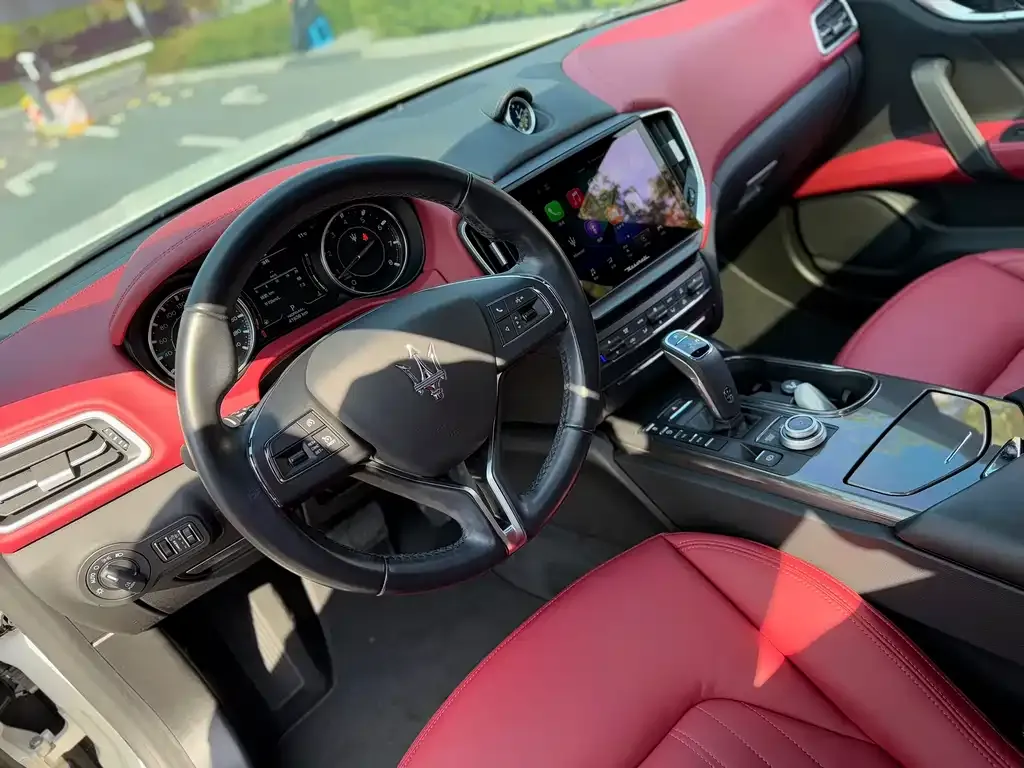 Maserati Ghibli — фото 9
