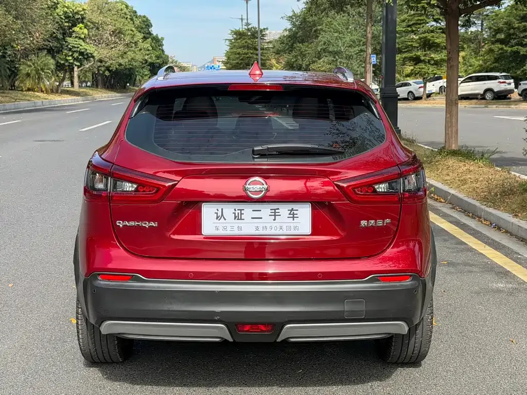 Nissan Qashqai — фото 7