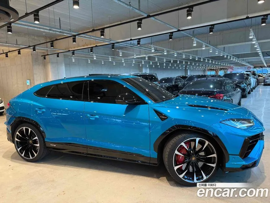 Lamborghini Urus — фото 3