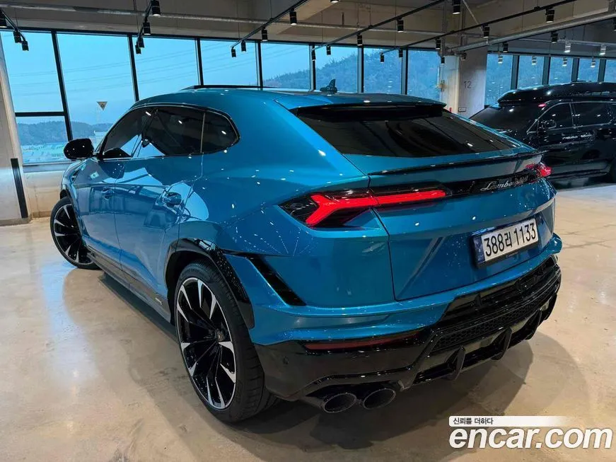 Lamborghini Urus — фото 6