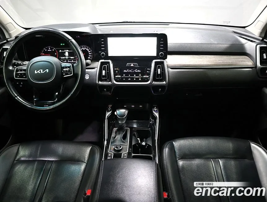 Kia Sorento — фото 5