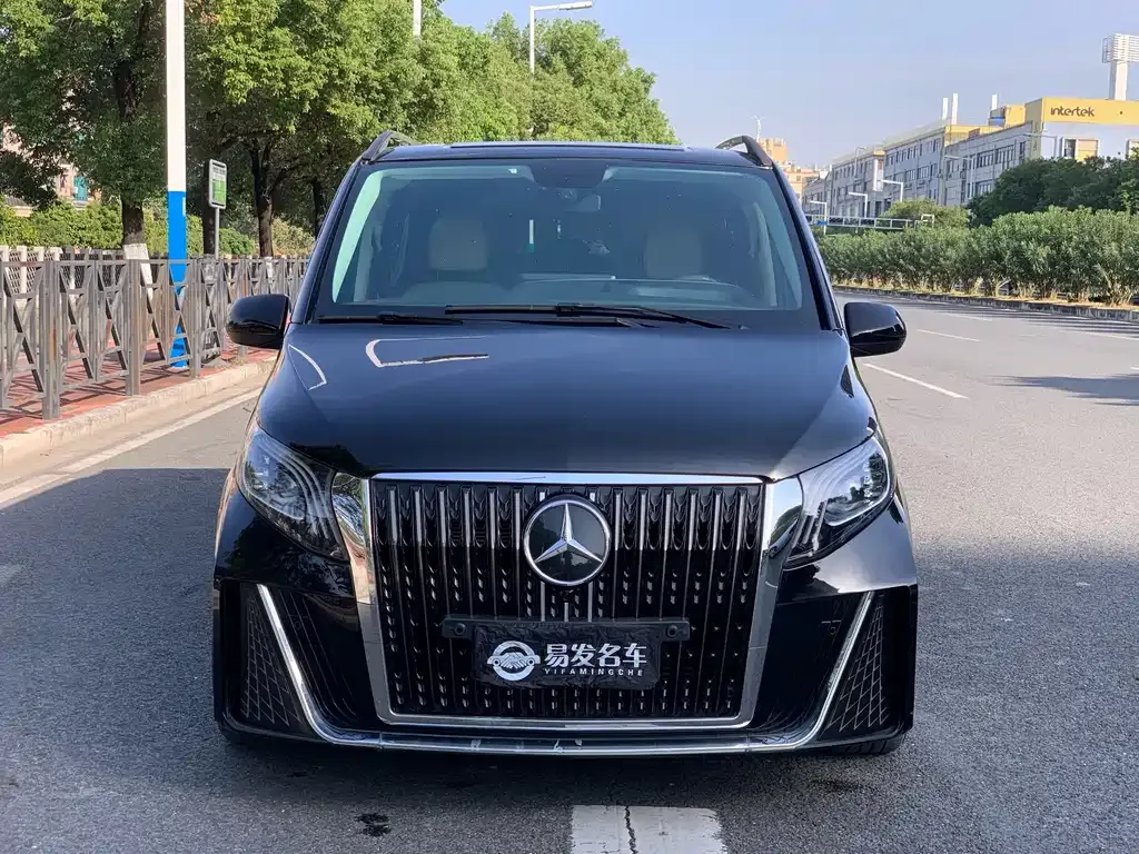 Mercedes-Benz Vito — фото 1