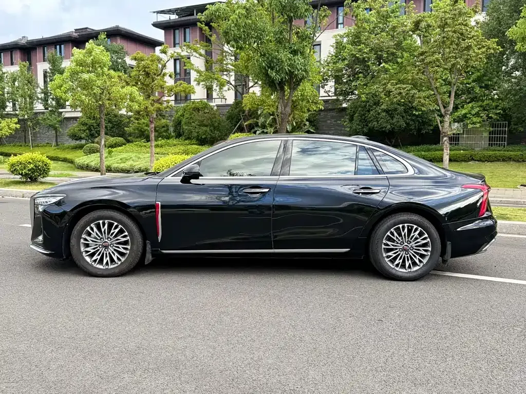 Hongqi H5 — фото 4
