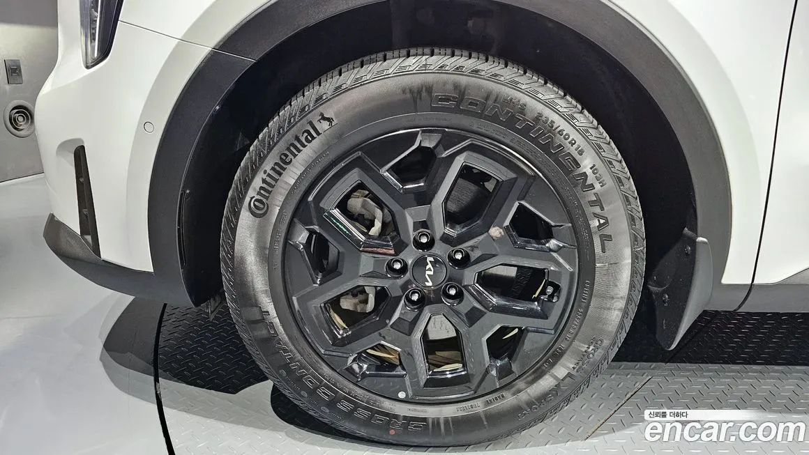 Kia Sorento — фото 5