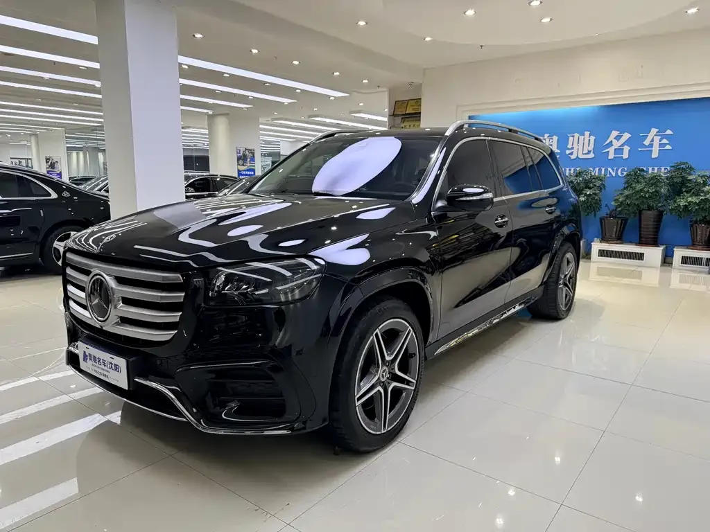 Mercedes-Benz GLS — фото 1