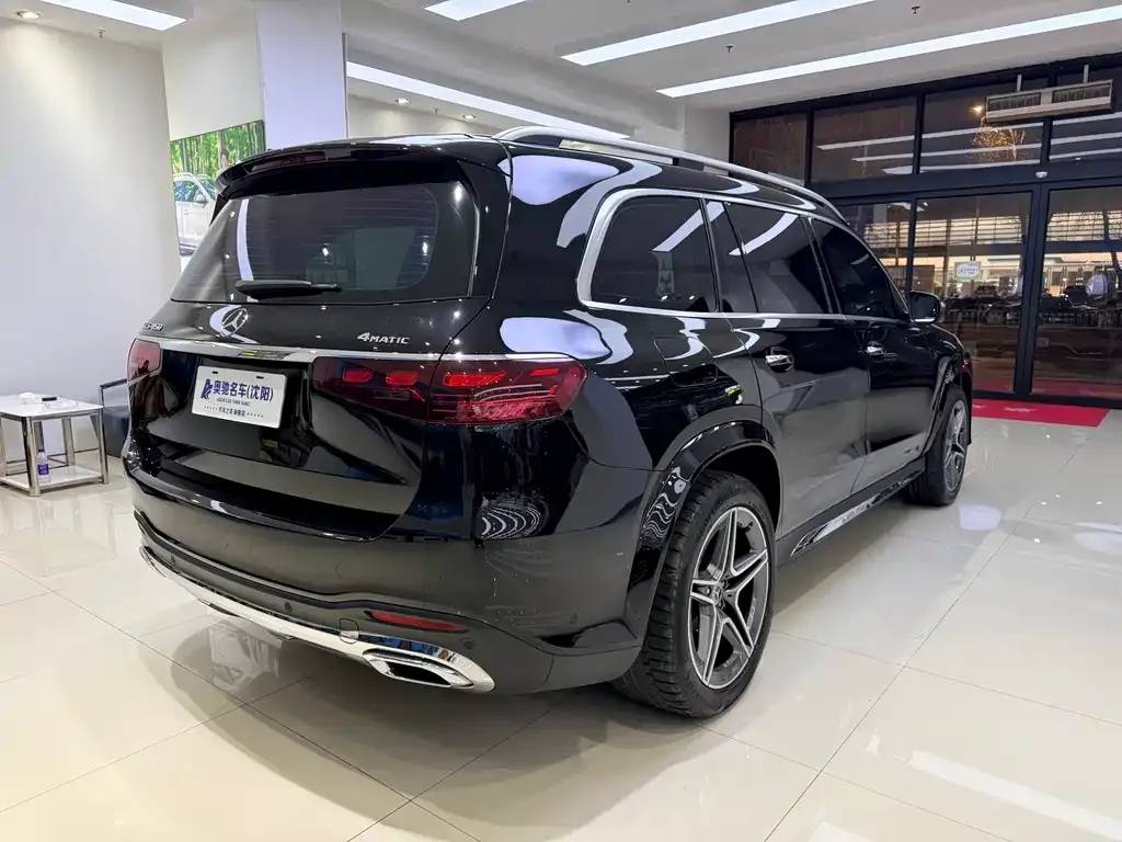 Mercedes-Benz GLS — фото 6