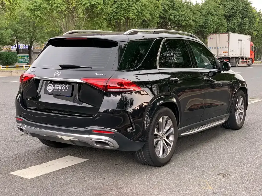 Mercedes-Benz GLE — фото 4
