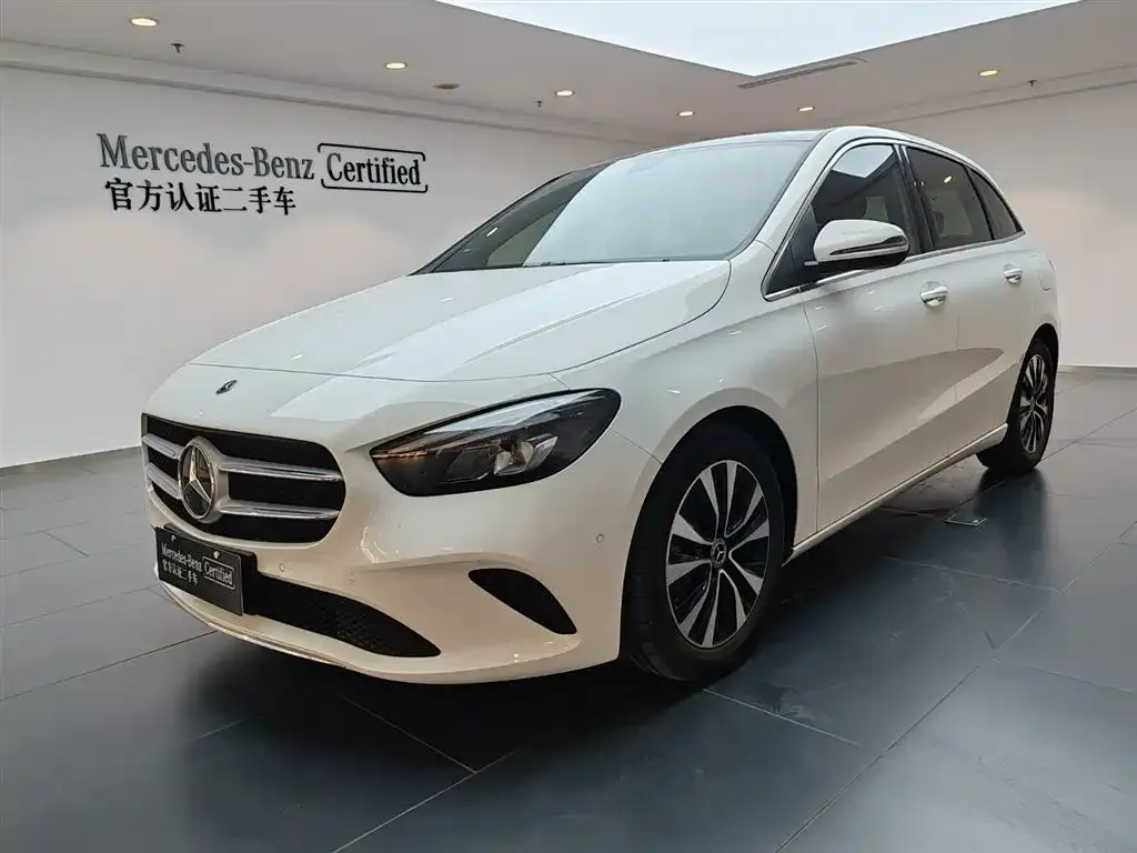 Mercedes-Benz B-Class — фото 1