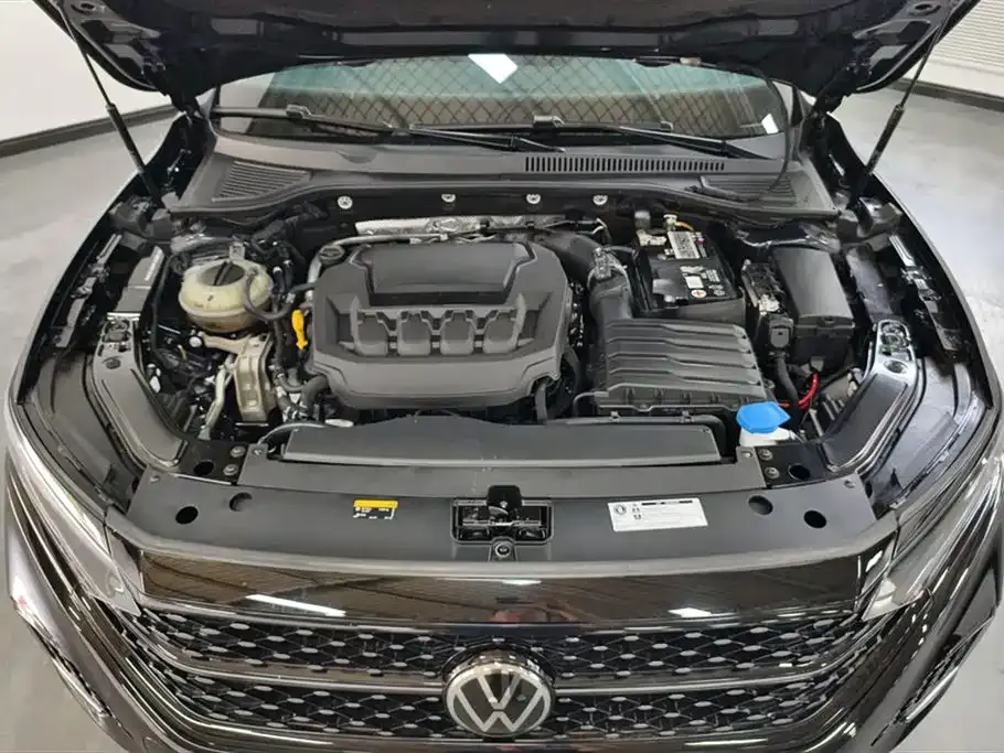 Volkswagen Passat — фото 10