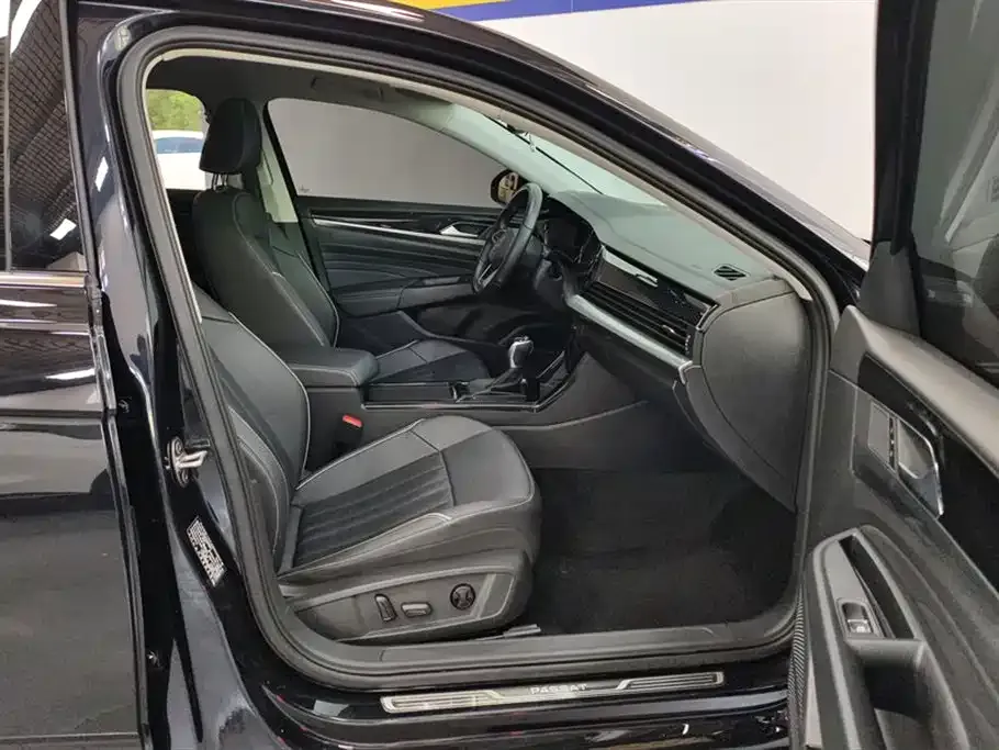 Volkswagen Passat — фото 8