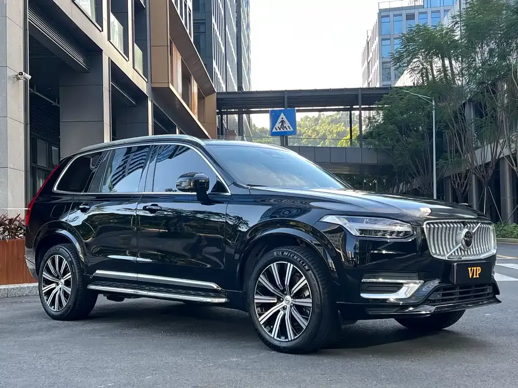 Volvo XC90 — фото 3