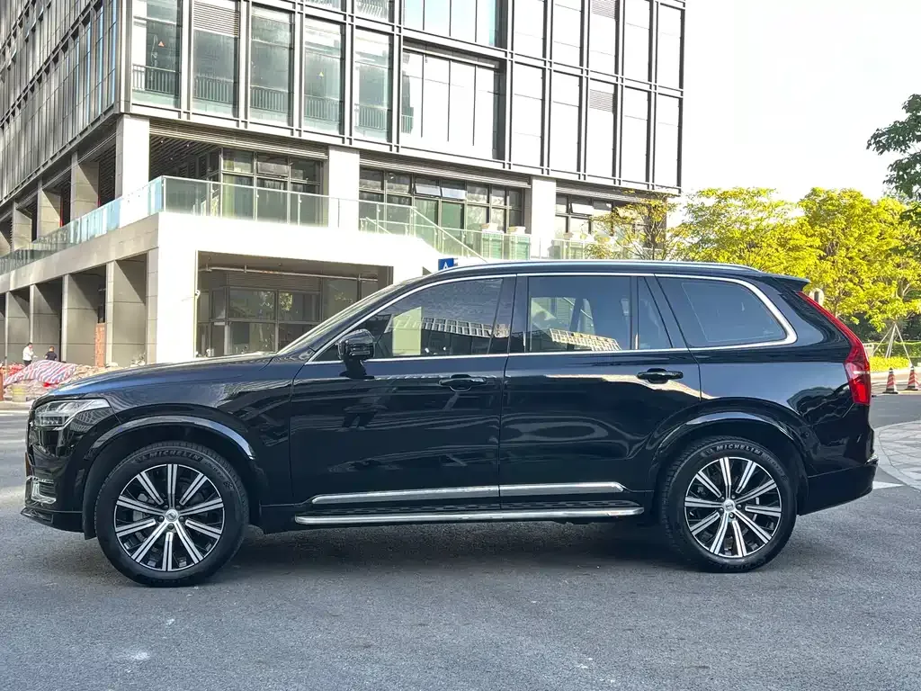 Volvo XC90 — фото 4