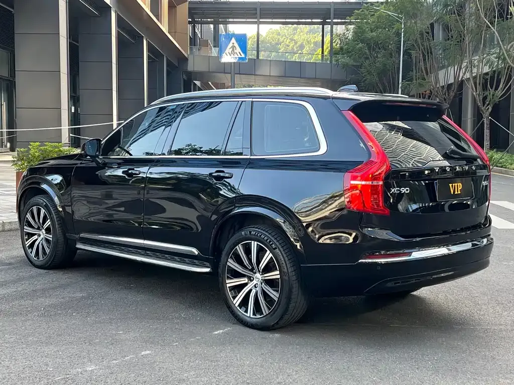 Volvo XC90 — фото 5