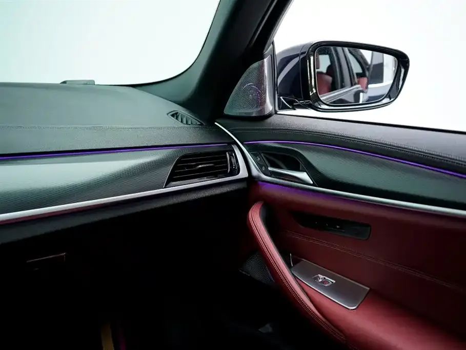 BMW 5 Series New Energy — фото 10