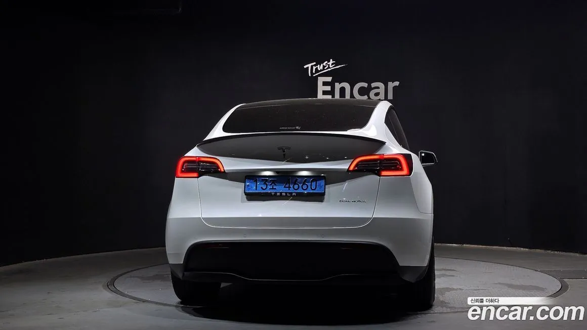 Tesla Model Y — фото 4