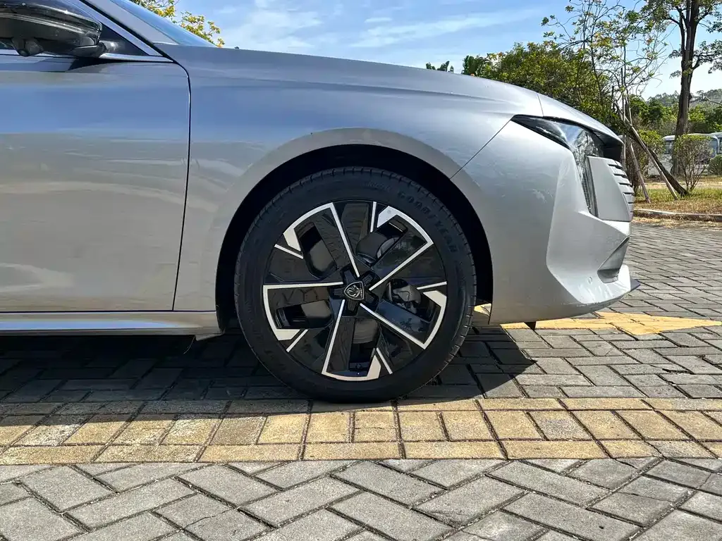 Peugeot 508 — фото 10