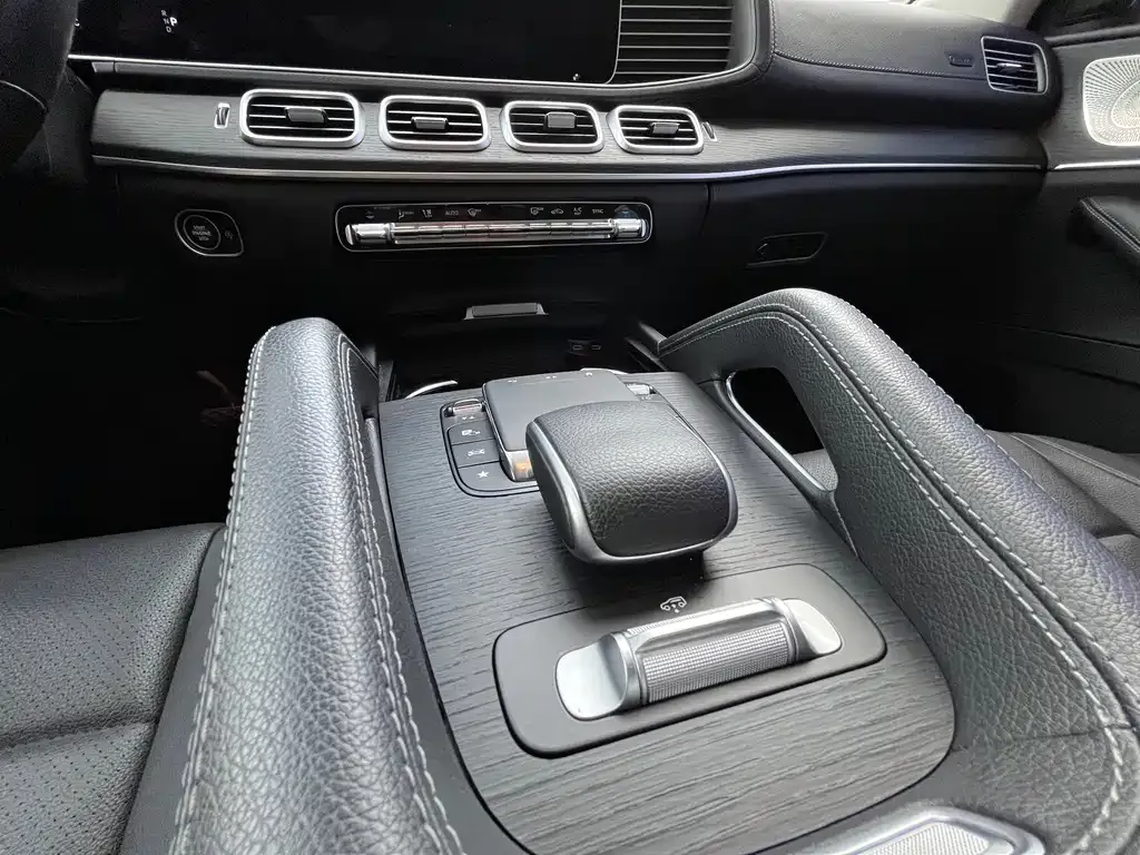 Mercedes-Benz GLE — фото 10