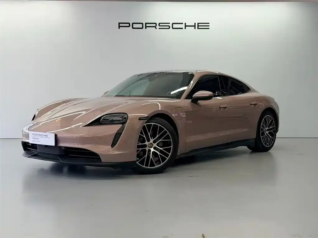Porsche Taycan — фото 1
