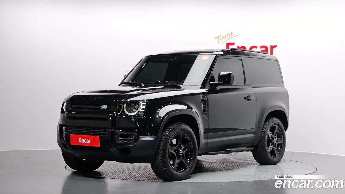 Land Rover Defender — фото 1