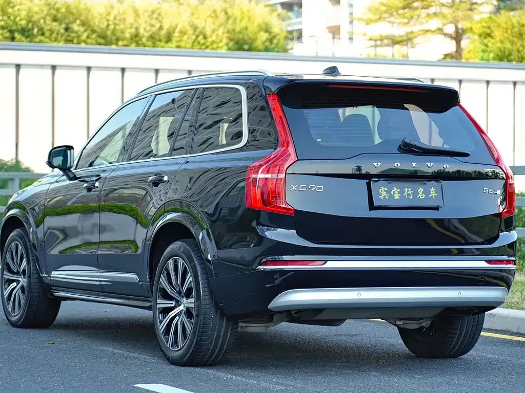 Volvo XC90 — фото 4