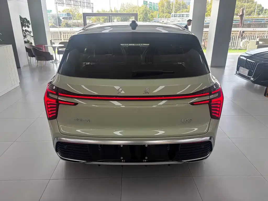 Hongqi HS3 PHEV — фото 6