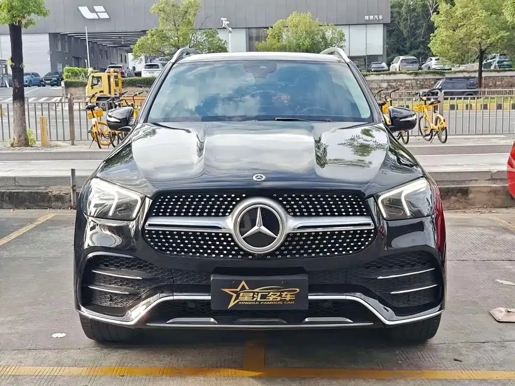 Mercedes-Benz GLE — фото 1