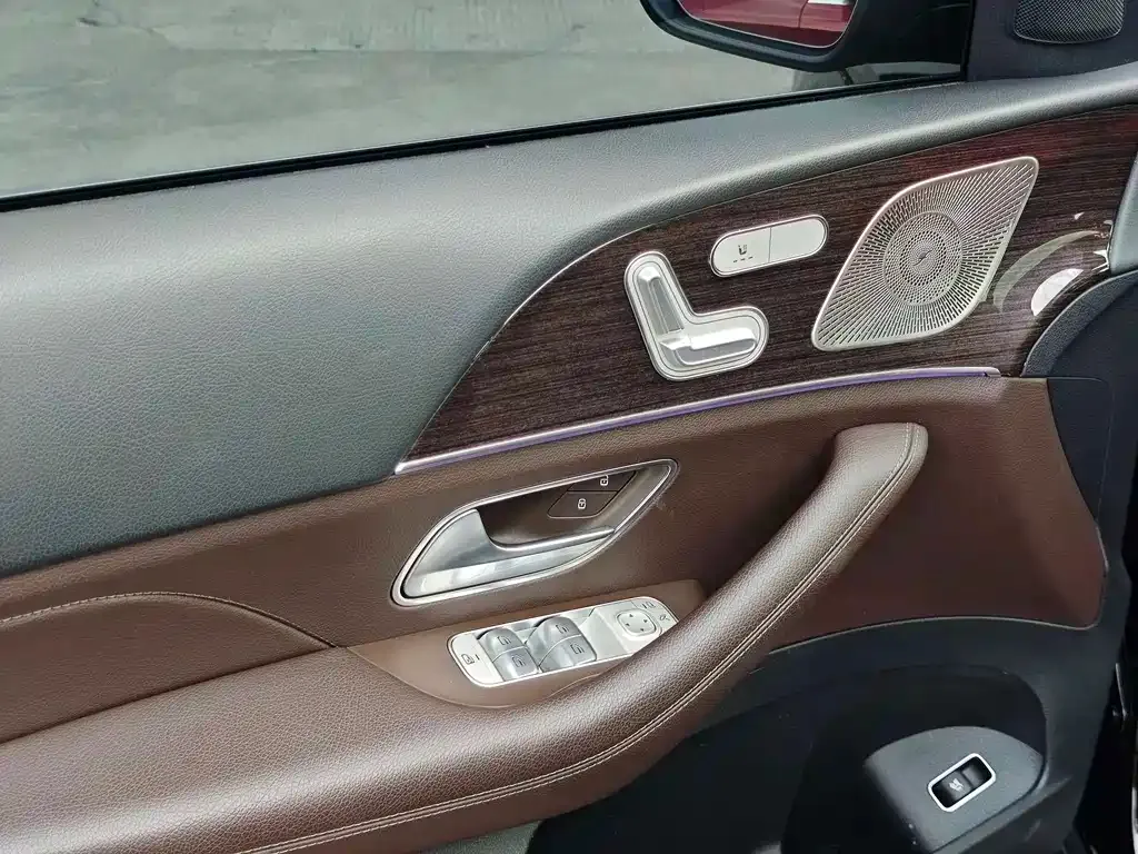 Mercedes-Benz GLE — фото 10