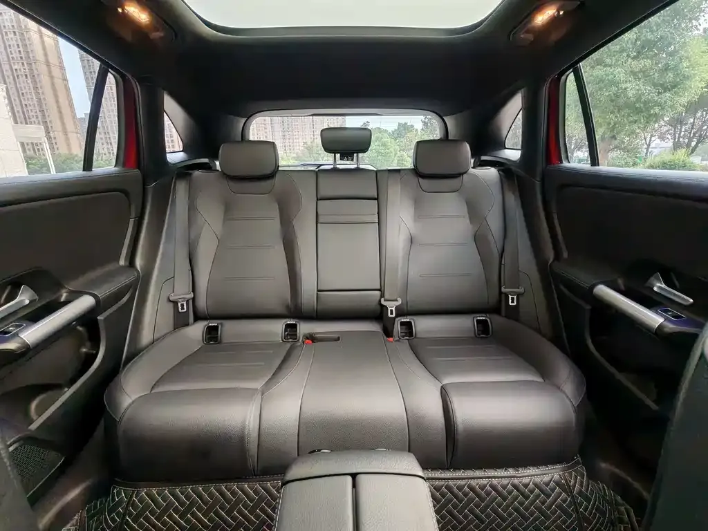 Mercedes-Benz GLA — фото 9